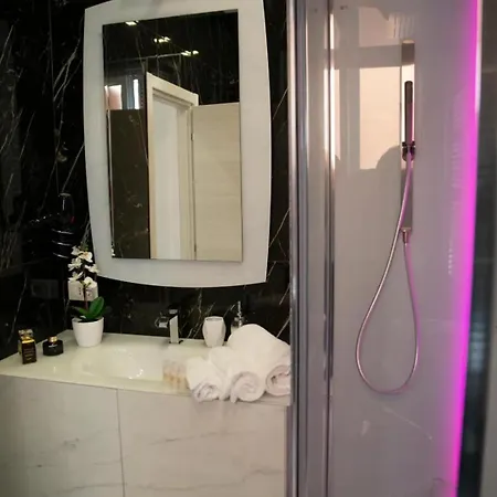 Luxury شقة *
